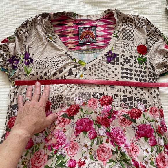 Johnny Was long sleeve swing tee - Picture 6 of 6